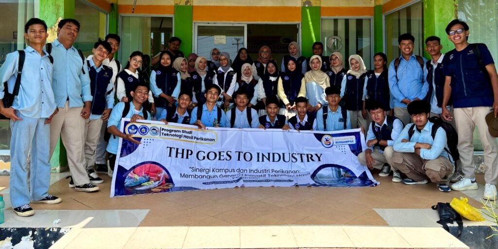foto bersama rumah produksi dan mahasiswa